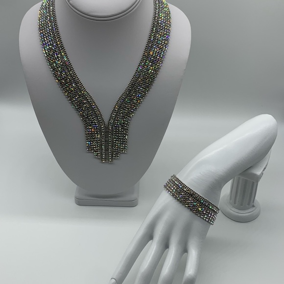 Swarovski Fit UK Special Edition Set - Picture 3 of 3